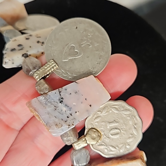 Pink slab stick peru opal necklace with coins - Picture 3 of 9